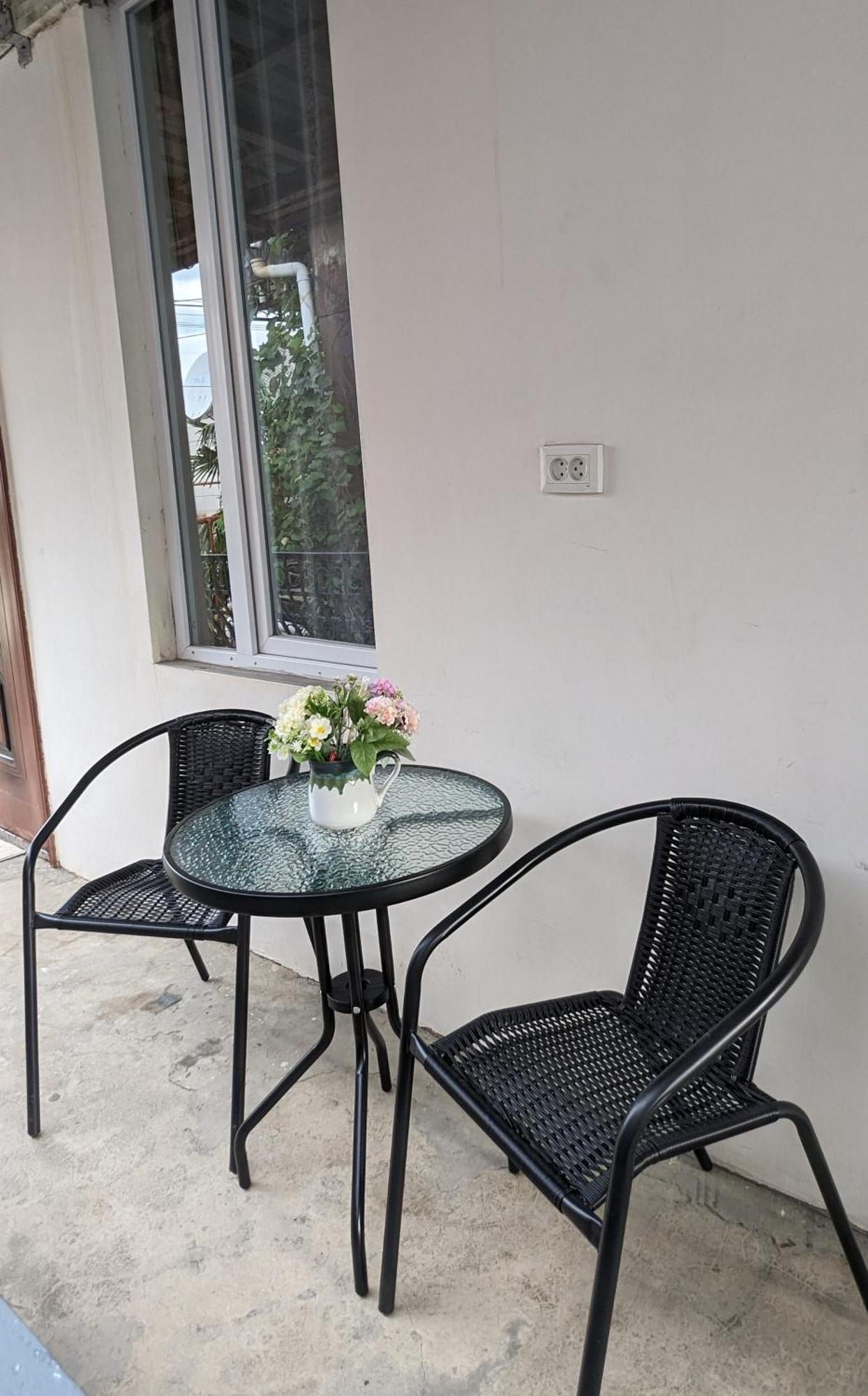 Mano'S Guest House Кобулети Экстерьер фото