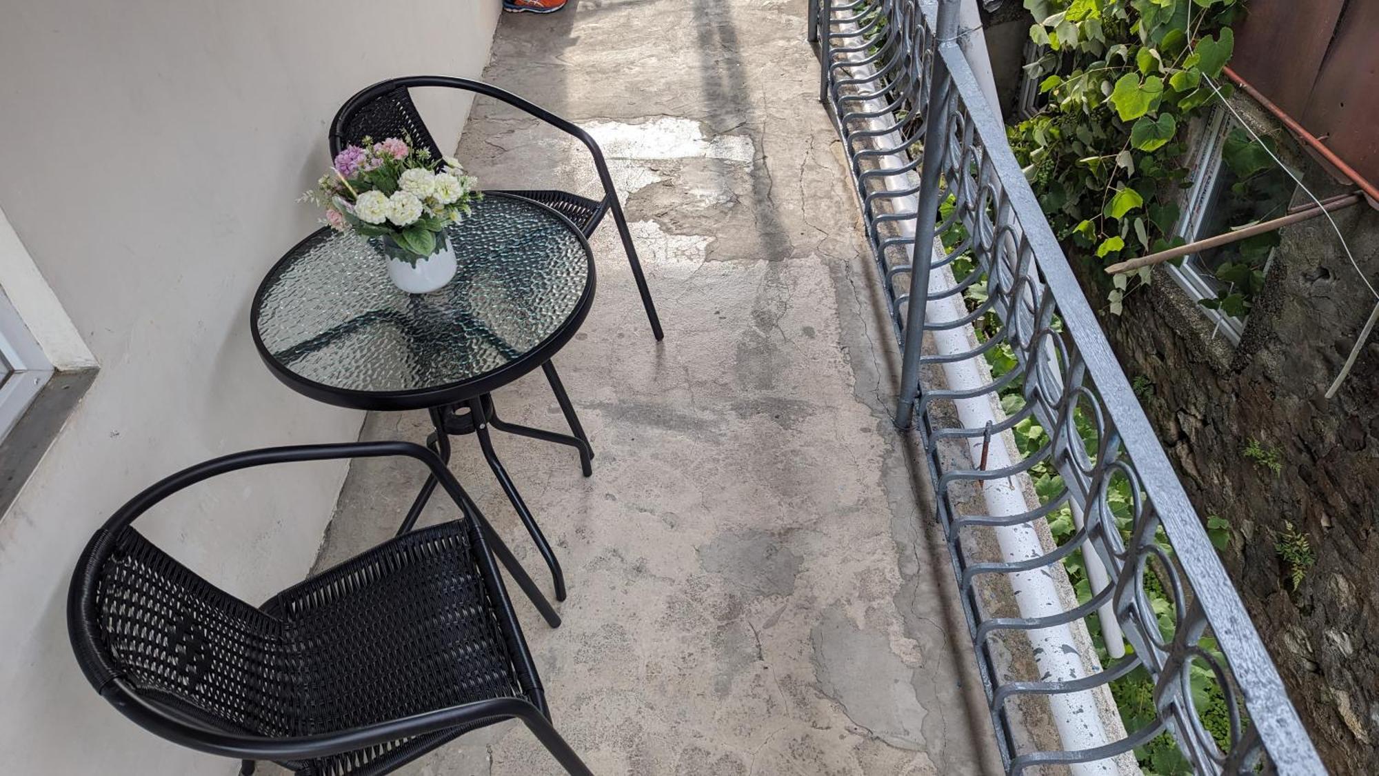 Mano'S Guest House Кобулети Экстерьер фото